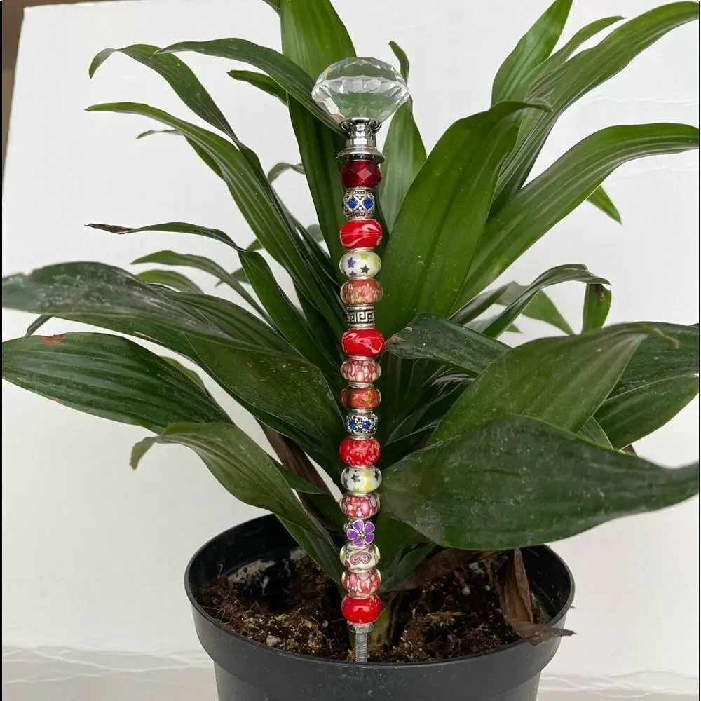 #49 GLITZY PLANT JEWELRY, 7”, RED‎